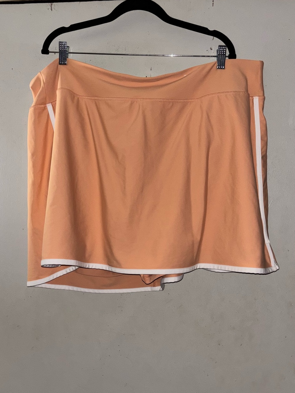 Old Navy Peach Skort with White Trim